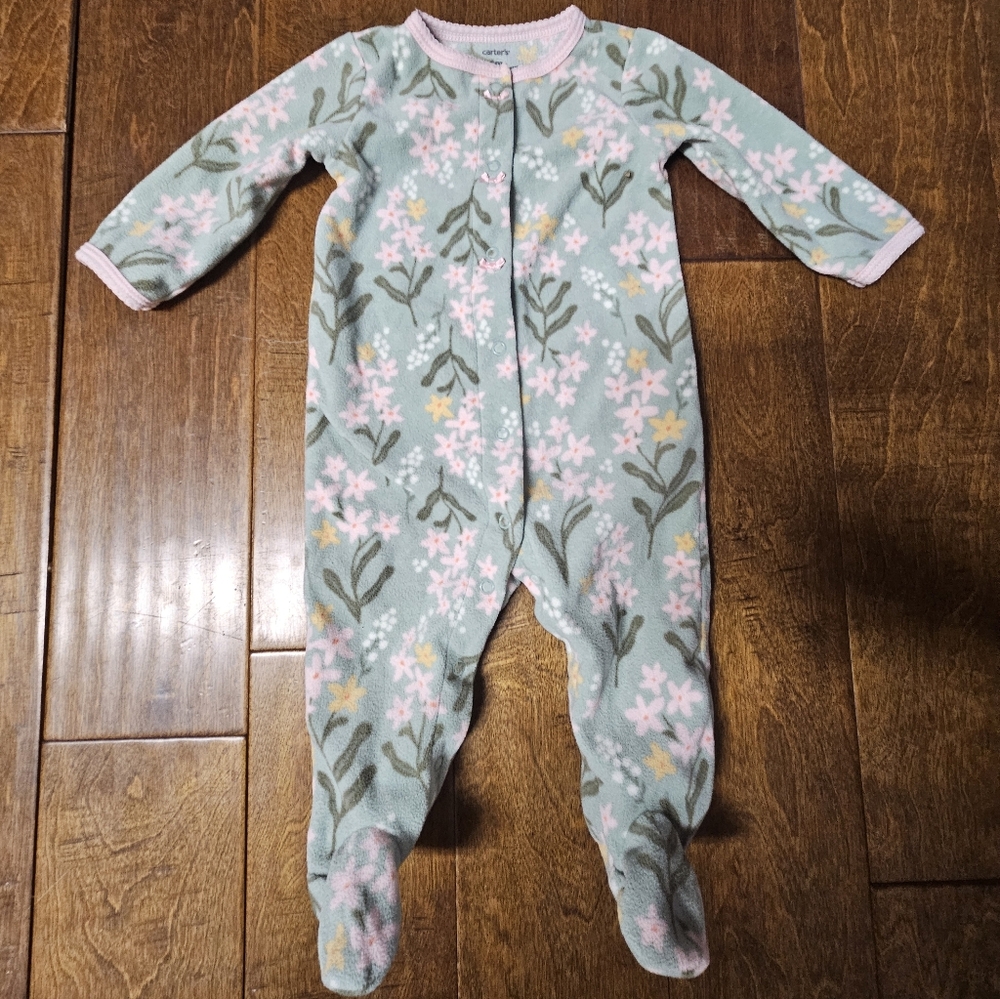 💝💝5/$25💝💝Carter's Floral Print Footie in Pink and Green